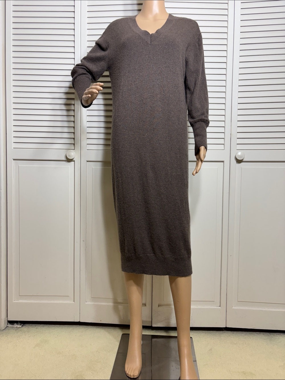 Quince Brown Mongolian Cashmere V-Neck Midi Sweater Dress Medium - Picture 6 of 16